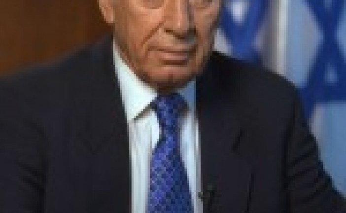 Peres dénonce le ton « méprisant » contre Obama en Israël à propos de l’Iran