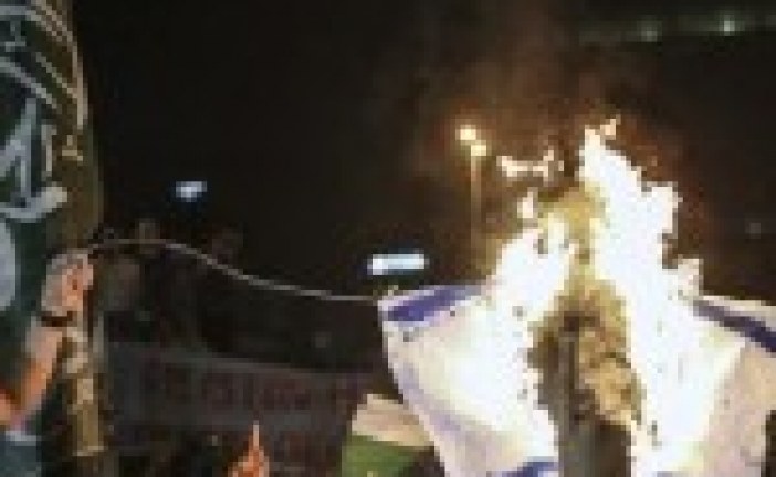 Gaza: Des manifestants attaquent le consulat d’Israël à Istanbul