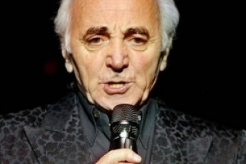 [Vidéo] Immigration : Aznavour encore plus radical que le FN