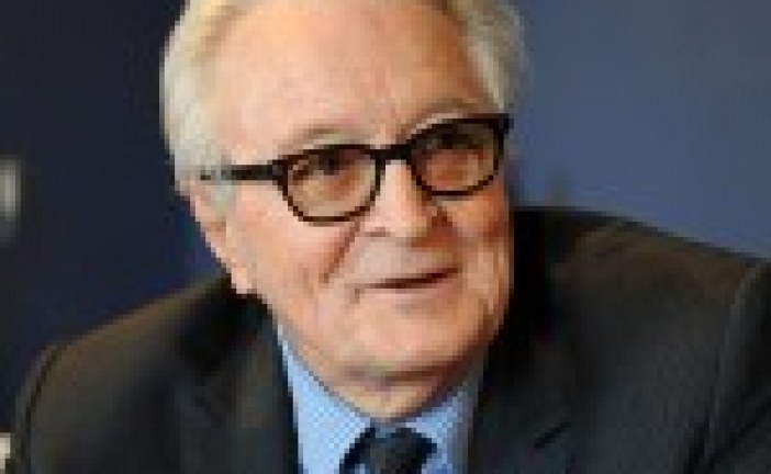 Dumas, ex-ministre PS: Valls est « probablement » sous influence juive