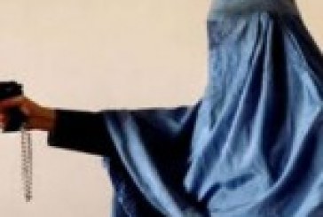 Des hommes en burqa braquent une bijouterie à Martigues