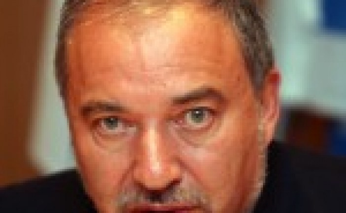 Israel : Lieberman choisit Netanyahou