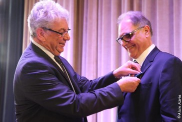 Remise de la médaille du mérite par Jean François Guthmann Président de L’OSE à Marc Cohen à la mairie du 3 eme le 20 mai 2015 par Alain Azria