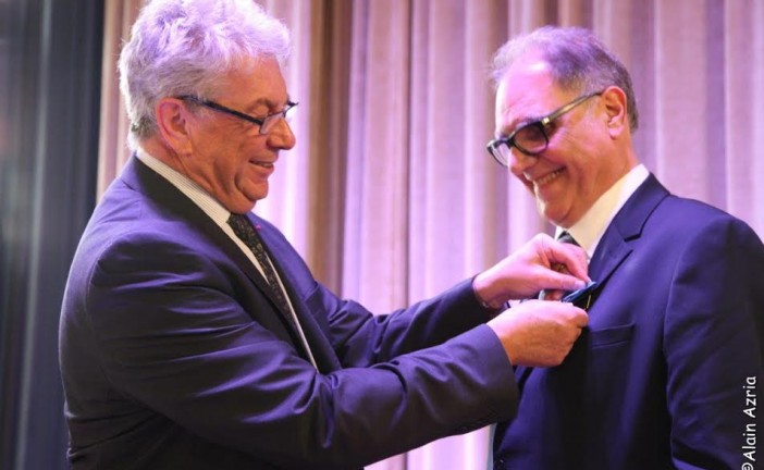 Remise de la médaille du mérite par Jean François Guthmann Président de L’OSE à Marc Cohen à la mairie du 3 eme le 20 mai 2015 par Alain Azria