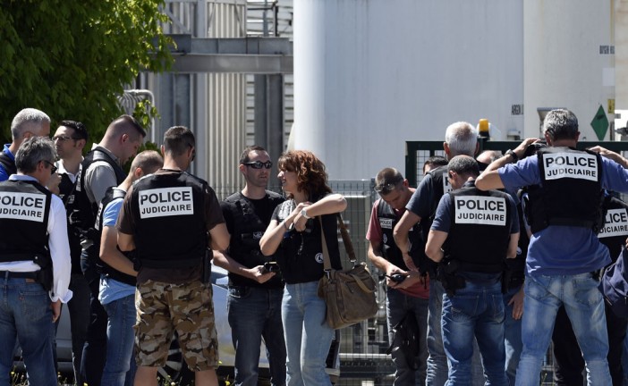 Attentat dans une usine de l’Isère: un mort décapité et au moins deux blessés