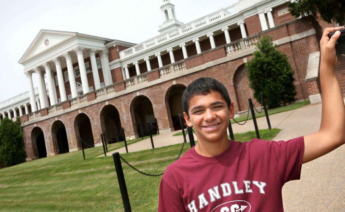 Un jeune juif de 15 ans repère une erreur dans une équation exposée dans un musée de la science aux Etats-Unis.