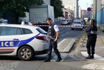 Pantin : un policier blessé, deux suspects en fuite