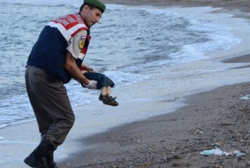 « Mes enfants m’ont glissé des mains », raconte le père de l’enfant noyé.