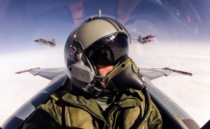 Escalade entre La Russie et la Grande-Bretagne: les pilotes britanniques auraient pour ordre d’attaquer les avions russes