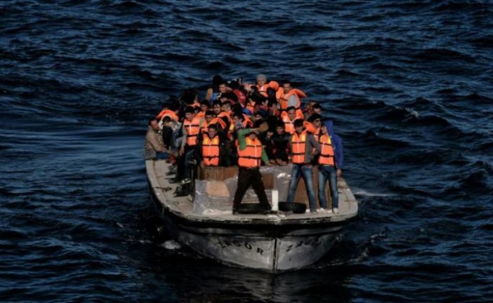 24 migrants dont 10 enfants meurent dans un naufrage.