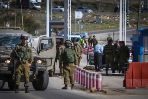 Attentat contre des soldats près de Beit El en janvier 2016 Crédit Flash90