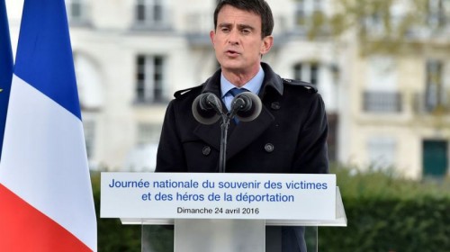 Lors d'un discours prononcé ce dimanche au Mémorial de la déportation, le Premier ministre a appelé à combattre "une nouvelle idéologie du chaos", incarnée par le terrorisme islamiste.