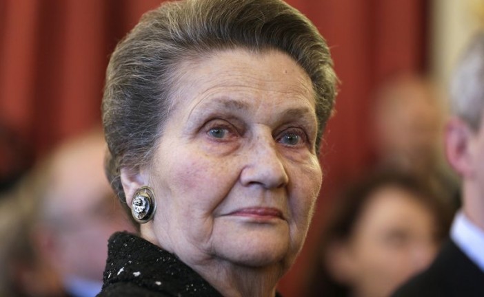 Simone Veil hospitalisée après des difficultés respiratoires