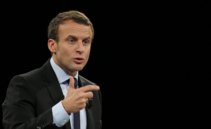 Emmanuel Macron  « Juifs, arrêtez l’étude de la Torah dans vos écoles! »…L’antisémitisme de l’ancien ministre  est sur le point d’éclore, au profit de ses ambitions, au détriment de la cohésion nationale.