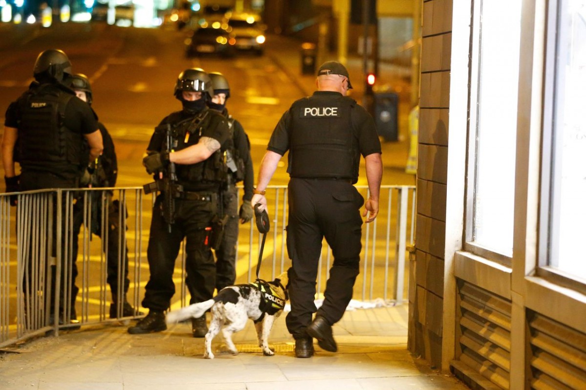 6974808_2017-05-23t015556z-303456959-rc14e0832580-rtrmadp-3-britain-security-manchester