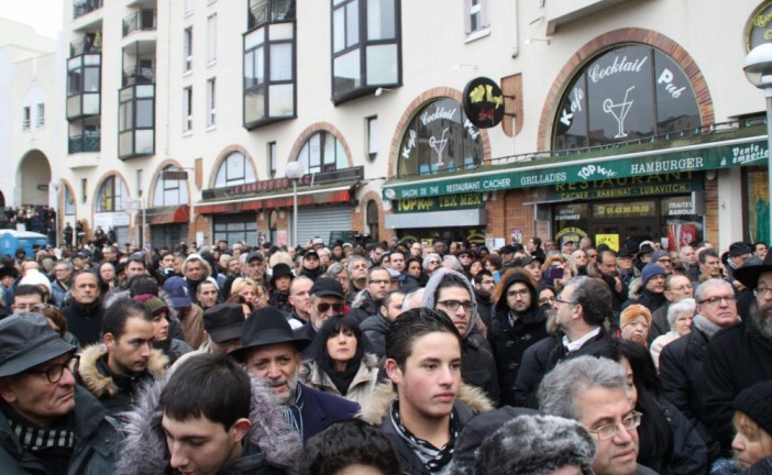 ANTISÉMITISME – LE PARQUET DE CRÉTEIL REQUALIFIE D’ANTISÉMITE L’AGRESSION CONTRE UN COUPLE EN 2014