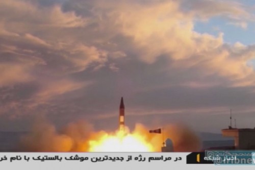 7790211108_une-capture-d-ecran-de-la-diffusion-le-23-septembre-du-tir-de-missile-a-la-television-iranienne