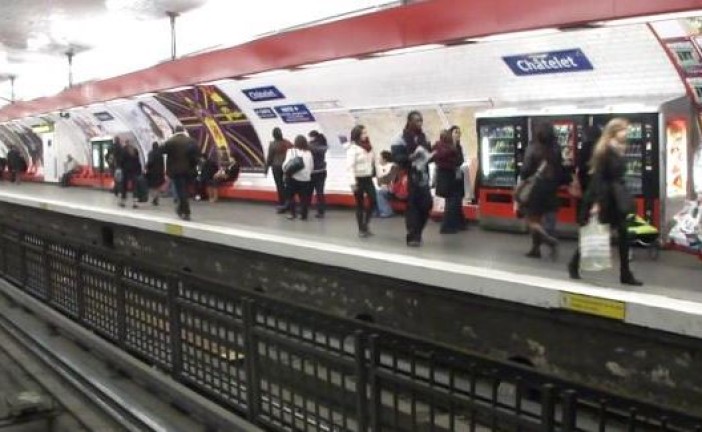 France : «Je suis musulman et je bute tous les cathos», un homme armé d’un couteau a créé la panique dans le métro parisien