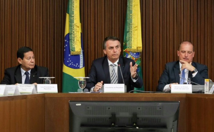 Bolsonaro confirme qu’il transfèrera l’ambassade du Brésil à Jérusalem