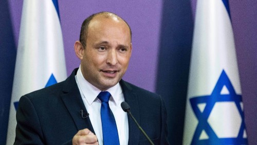 naftali-bennett-chef-du-parti-israelien-yamina-droite-radicale-lors-d-un-discours-a-la-knesset-parlement-a-jerusalem-le-30-mai-2021_6308808[1]