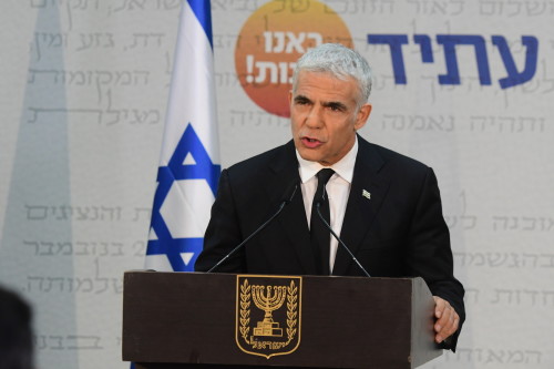 Head of the Yesh Atid party Yair Lapid holds a press conference in Tel Aviv, on May 06, 2021. Photo by Avshalom Sassoni/FLASH90 *** Local Caption *** éù òúéã éàéø ìôéã