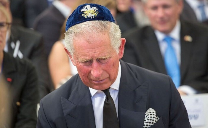 L’ambassadeur britannique en Israël espère que le roi Charles III se rendra bientôt dans l’Etat hébreu