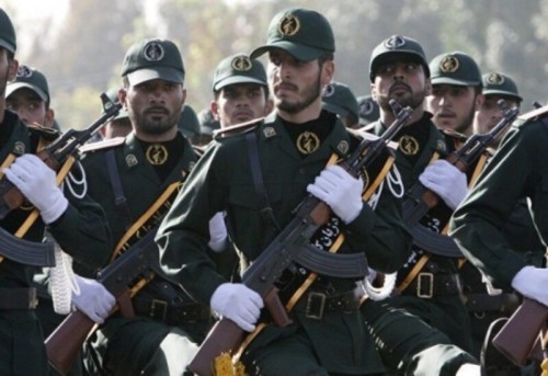 Les-gardiens-de-la-revolution-iraniens-800x549[1]