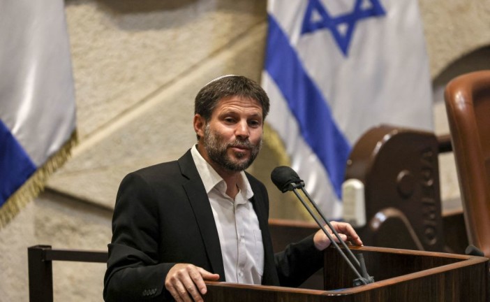 Élections israéliennes : Betsalel Smotrich exige dans les négociations de coalition que la souveraineté israélienne soit établie dans les implantations israéliennes en Cisjordanie