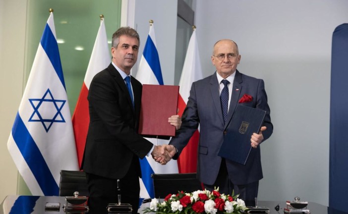 Israël et la Pologne rétablissent officiellement leurs relations diplomatiques