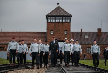 Des centaines d’anciens combattants de Tsahal vont devenir des éducateurs spécialisés sur la Shoah à l’étranger