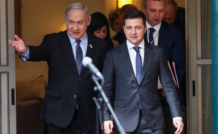 Benjamin Netanyahu s’entretient avec Volodymyr Zelenski concernant le pèlerinage des juifs religieux à Ouman