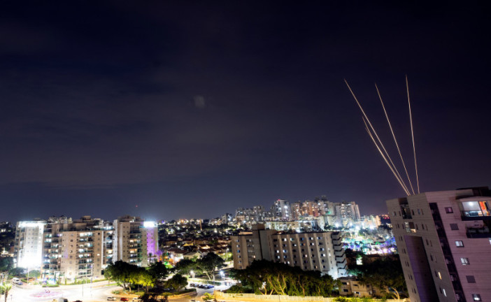 Israël en guerre : après la menace du Hamas, un puissant barrage de roquette s’abat sur Ashkelon