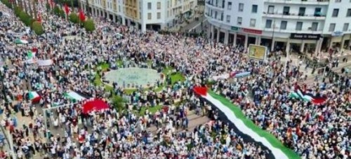 Manifestation à Rabat - Maroc avec + de 300 000 Manifestants contre Israel et soutien au Hamas 