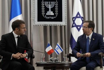 Israël en guerre : Emmanuel Macron affirme que la priorité est « la libération de tous les otages » lors de sa visite en Israël