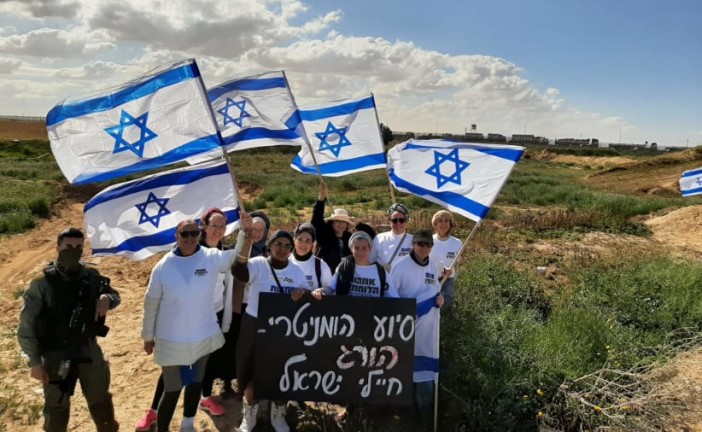 Israël en guerre : des manifestants israéliens bloquent depuis des heures l’entrée des camions d’aide humanitaire pour Gaza