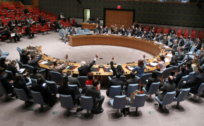 Israël en guerre : le conseil de sécurité de l’ONU adopte une résolution appelant à un cessez-le-feu immédiat à Gaza, les États-Unis s’abstiennent