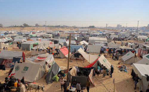 (231208) -- GAZA, Dec. 8, 2023 (Xinhua) -- This photo taken on Dec. 8, 2023 shows a temporary shelter in the southern Gaza Strip city of Rafah. An estimated 1.9 million people are displaced in Gaza (about 85 percent of the population), lacking necessities such as food, water, dignified shelter, sanitation facilities and medical care, according to the UN Relief and Works Agency for Palestine Refugees in the Near East. (Photo by Rizek Abdeljawad/Xinhua) - Photo by Icon sport