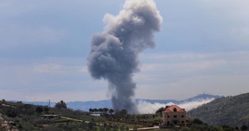 Smoke rises from Taibeh, following Israeli strikes in response to cross-border rocket fire, as seen from Marjayoun in southern Lebanon, March 22, 2025. REUTERS/Karamallah Daher    TPX IMAGES OF THE DAY