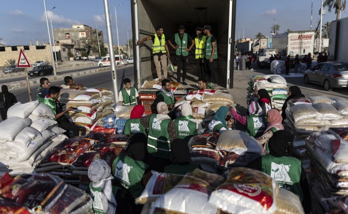Israël en guerre : Tsahal dément les informations selon lesquelles Israël transfèrerait à nouveau l’aide humanitaire à Gaza