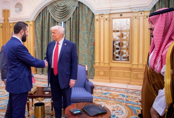 Donald Trump exhorte la Syrie à rejoindre les accords d’Abraham, lors de sa rencontre avec Ahmed al-Sharaa à Ryad