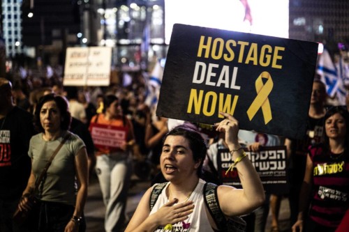AA-20240629-35008676-35008675-THOUSANDS_OF_ISRAELIS_TAKE_TO_STREETS_TO_DEMAND_HOSTAGE_SWAP_DEAL_DISMISSAL_OF_NETANYAHU_GOVT-scaled-e1720511609521[1]