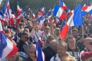 Video : La place de la République couverte de bleu, de blanc et de rouge. par Alain AZRIA