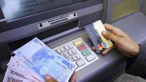 cette-celebre-banque-francaise-annonce-la-fermeture-definitive-de-20-agences-etes-vous-concerne[1]