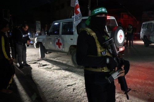 hamas-red-cross-circus[1]