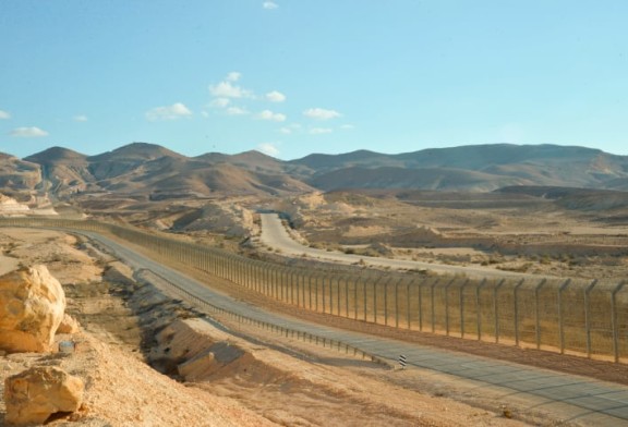 Israël en guerre : Israël décide de transformer la zone frontalière israélo-égyptienne en zone militaire restreinte pour contrer la contrebande par drone