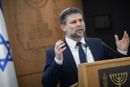 Bezalel Smotrich : « Si des responsables ont travaillé pour le Qatar, leur place est en prison