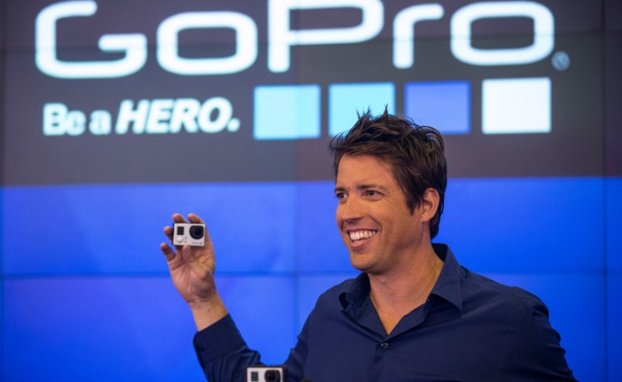 Le fondateur de GoPro offre 229 millions de dollars à son ancien colocataire