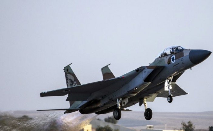 L’armée de l’air Israélienne frappe une cible en Syrie (sources arabes)