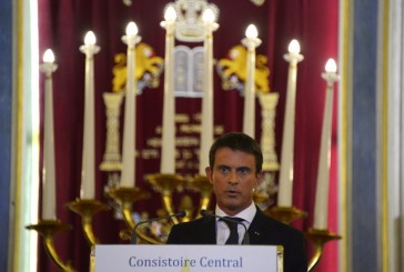 M. Valls à la Synagogue de Nazareth: « le combat contre l’antisémitisme est à reprendre ».