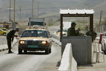 Une palestinienne tente de poignarder un soldat à Hébron.